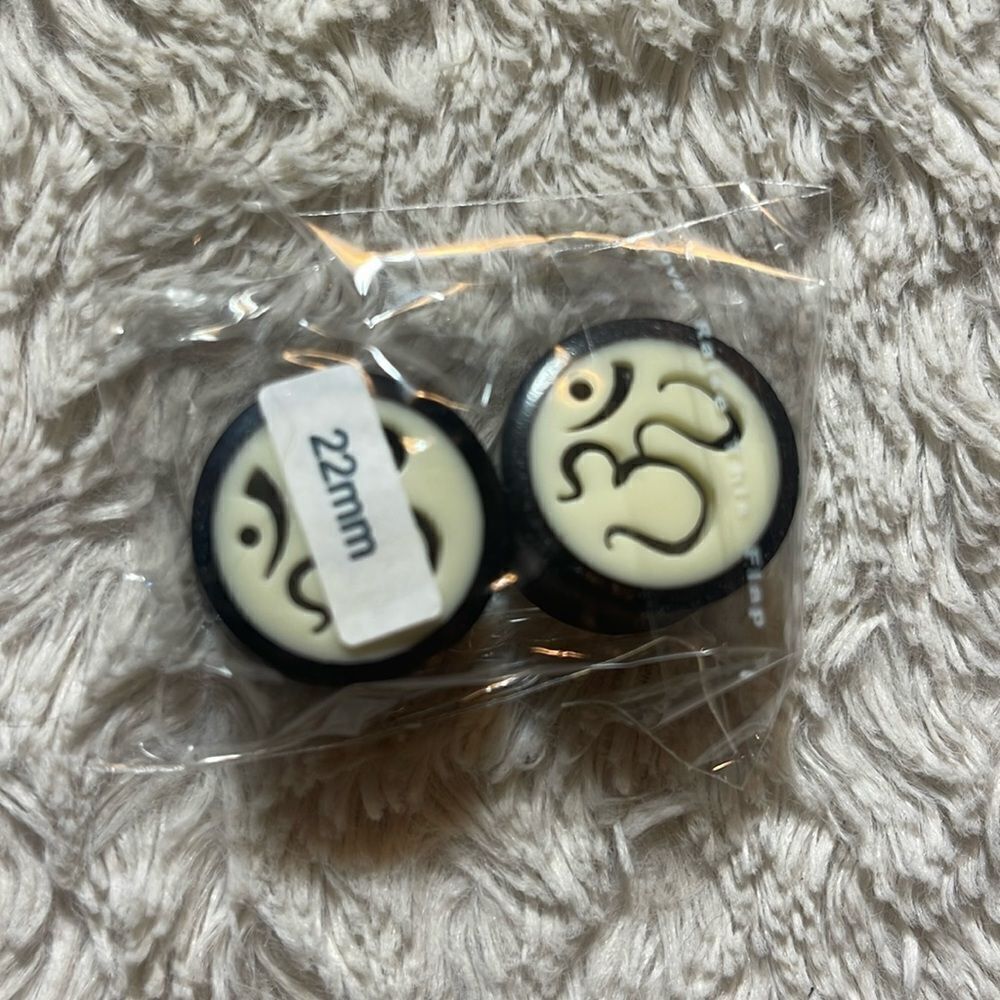 Aum Om Ohm hindu plugs multiple gauges availableNEW